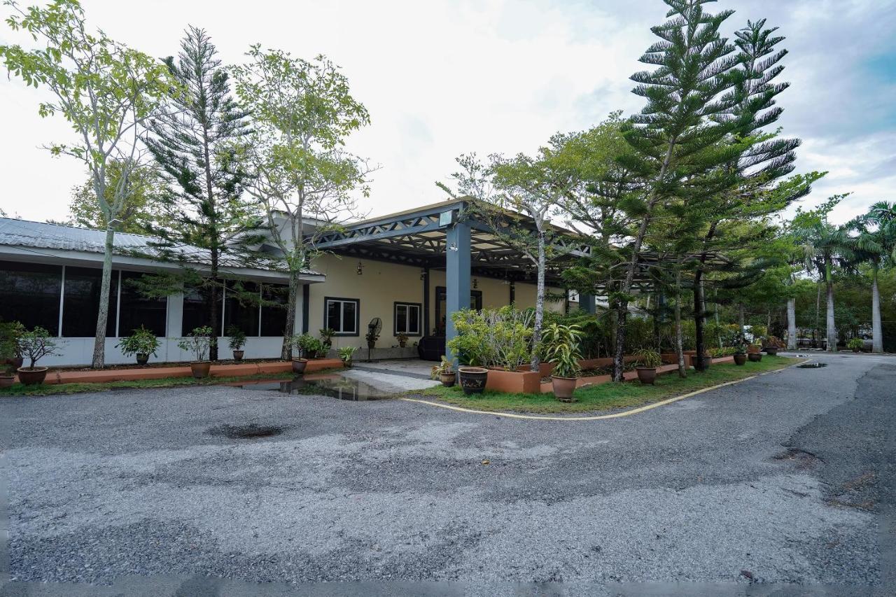 Oyo 89849 Sekin Hotel And Resort Kuala Selangor Εξωτερικό φωτογραφία