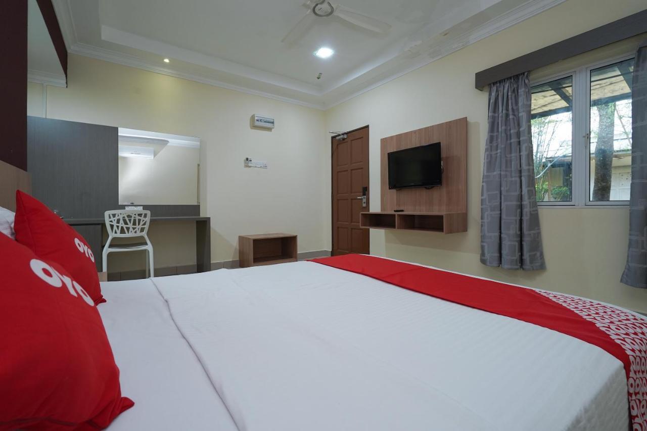 Oyo 89849 Sekin Hotel And Resort Kuala Selangor Εξωτερικό φωτογραφία