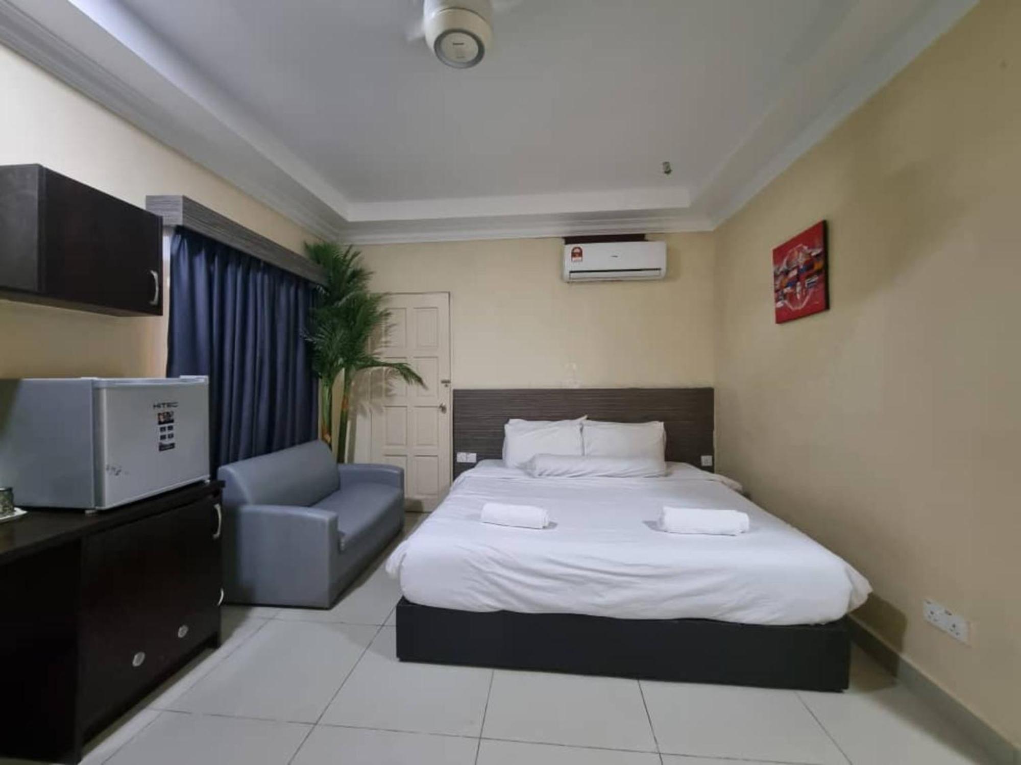 Oyo 89849 Sekin Hotel And Resort Kuala Selangor Εξωτερικό φωτογραφία